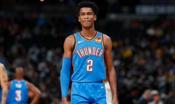 经过一个充 经过一个充