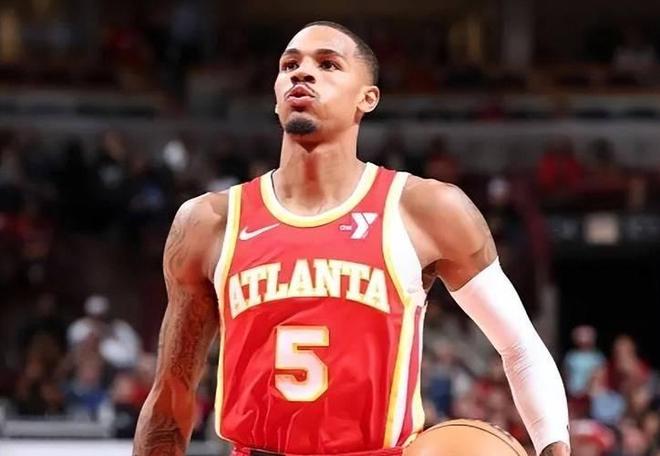 瞬息万变的 瞬息万变的